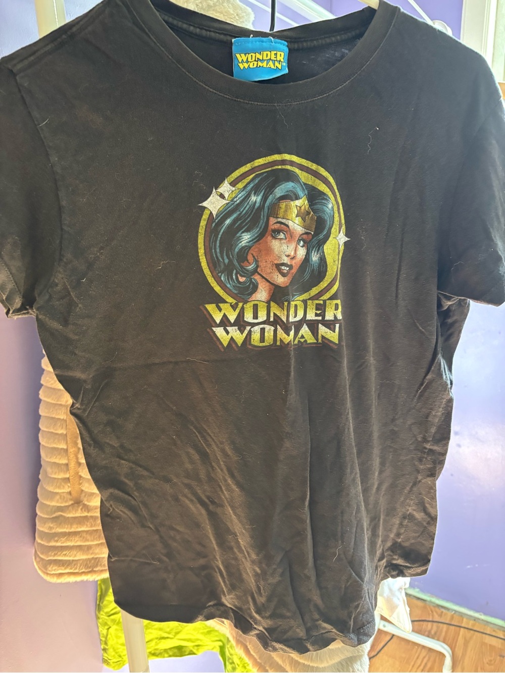 DC Comics Wonder Woman Black Short-Sleeve Graphic Tee
